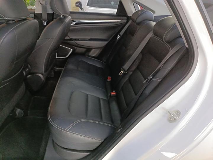 Фото 18 - Geely Emgrand GL