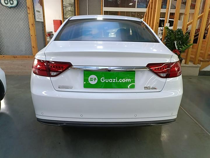 Фото 6 - Geely Emgrand GL