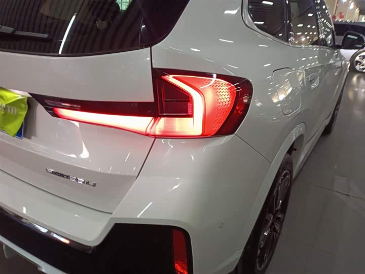 Фото 8 - BMW X1