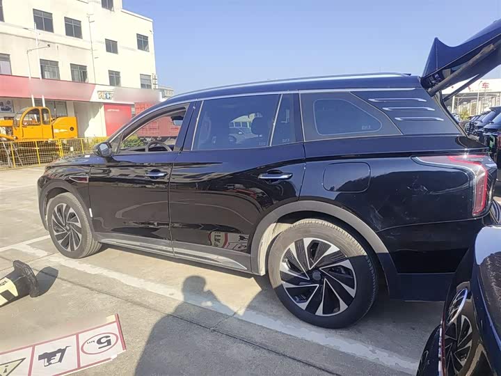 Фото 5 - Hongqi HS7 Hybrid