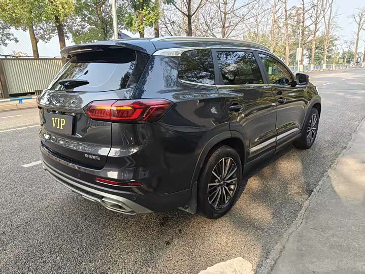 Фото 9 - Chery Tiggo 8 Plus