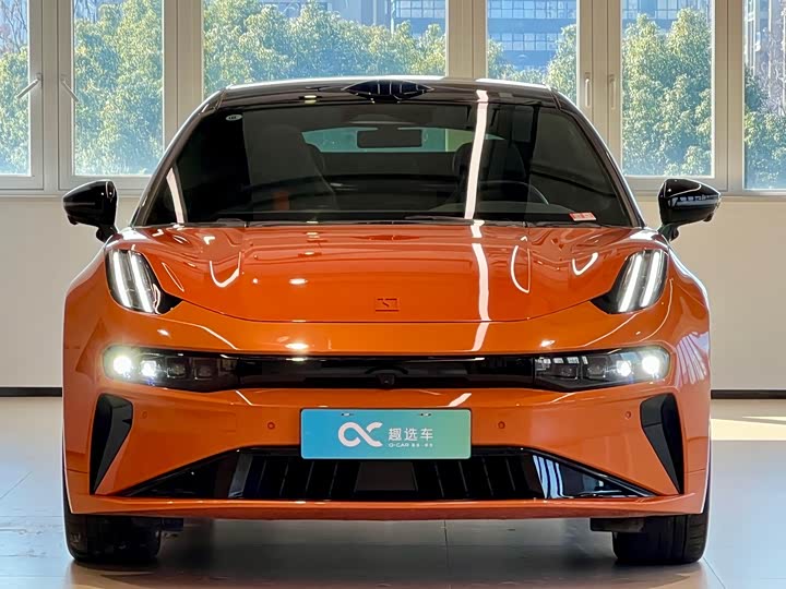 Фото 2 - Zeekr 001