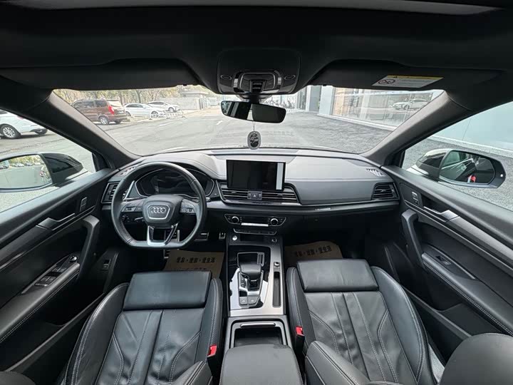 Фото 5 - Audi Q5L