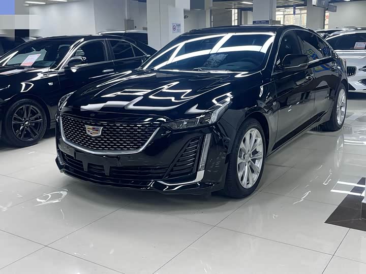 Фото 1 - Cadillac CT5