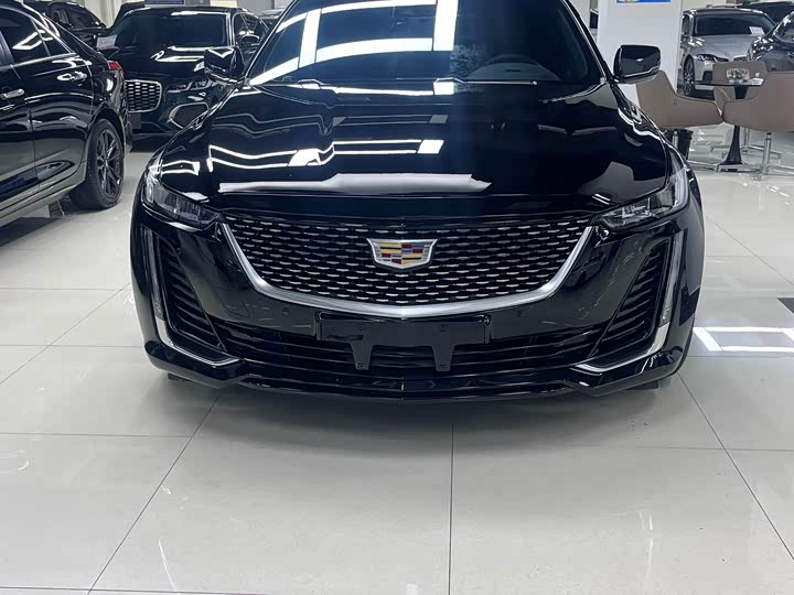 Фото 2 - Cadillac CT5