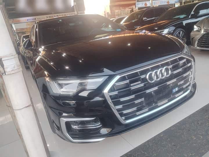 Фото 4 - Audi A6L