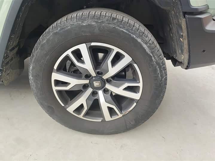 Фото 6 - Tank 300