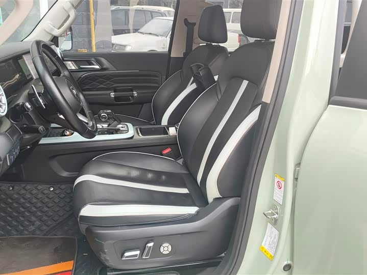 Фото 9 - Tank 300