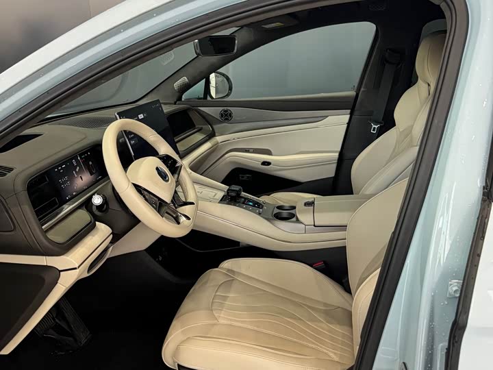 Фото 3 - Denza N7