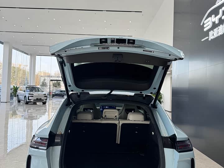 Фото 8 - Denza N7