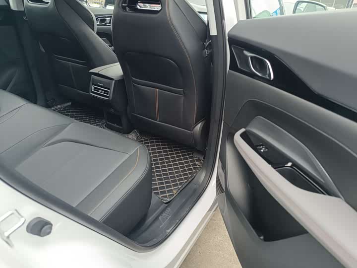 Фото 8 - Changan Oshan Z6