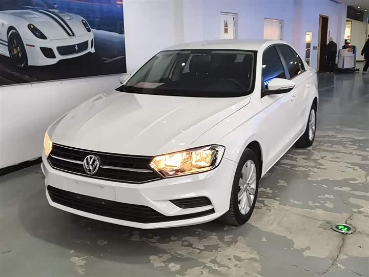 Фото 1 - Volkswagen Bora