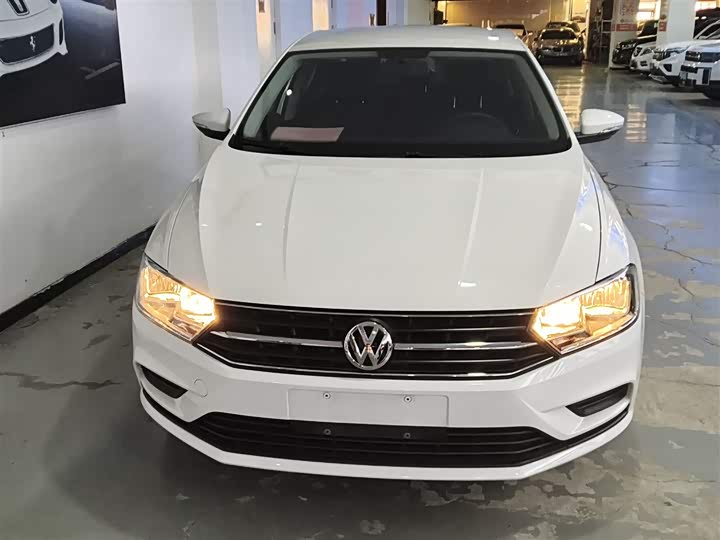 Фото 3 - Volkswagen Bora