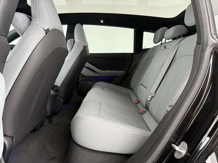 Фото 6 - Nio ET5T