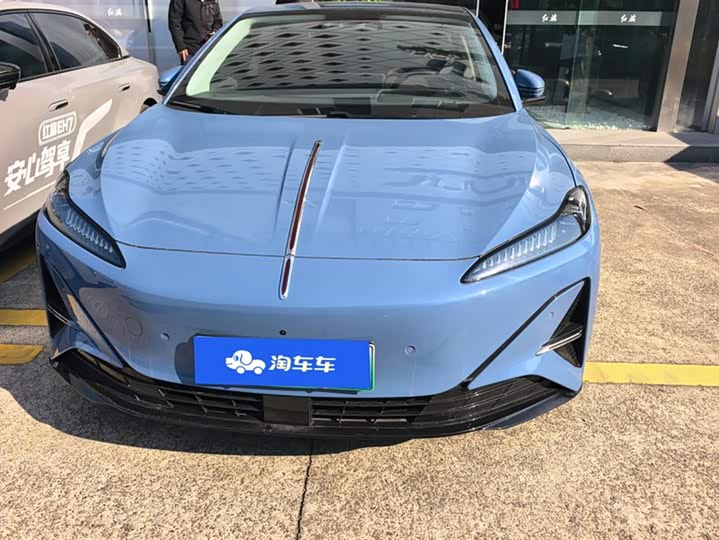 Фото 2 - Hongqi EH5 (Tiangong 05)