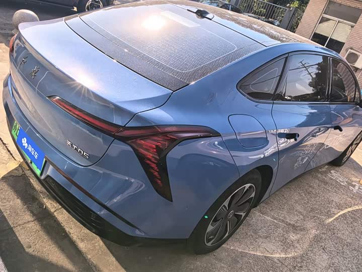 Фото 3 - Hongqi EH5 (Tiangong 05)