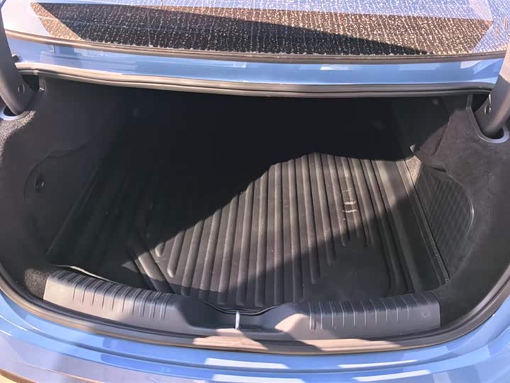 Фото 4 - Hongqi EH5 (Tiangong 05)