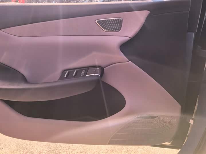 Фото 7 - Hongqi EH5 (Tiangong 05)