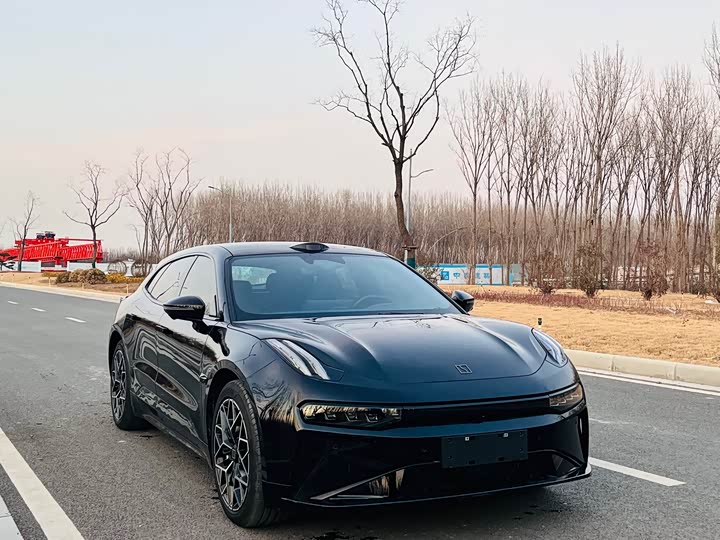 Фото 3 - Zeekr 001