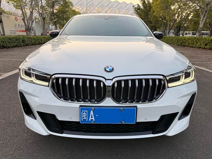 Фото 2 - BMW 6 Series GT