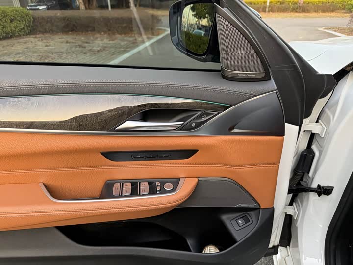 Фото 7 - BMW 6 Series GT