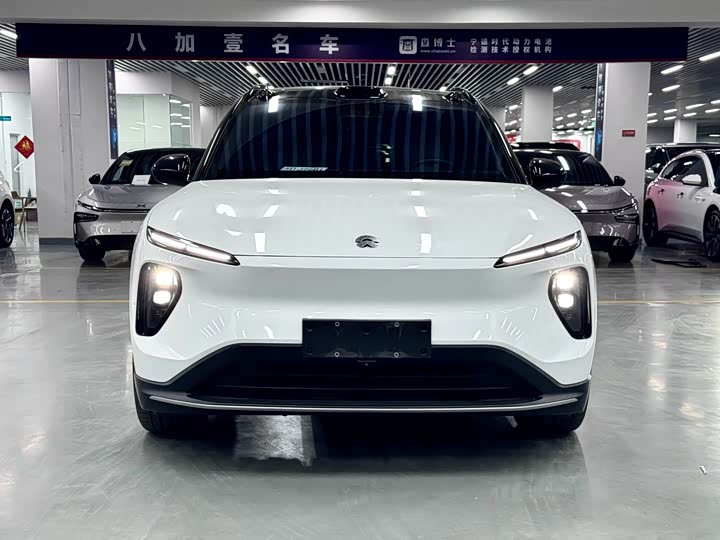 Фото 2 - Nio ES6