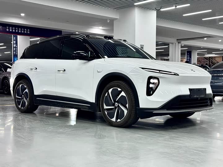 Фото 3 - Nio ES6