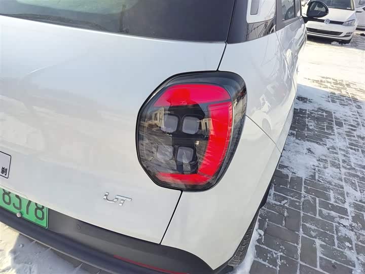 Фото 8 - GAC Aion UT