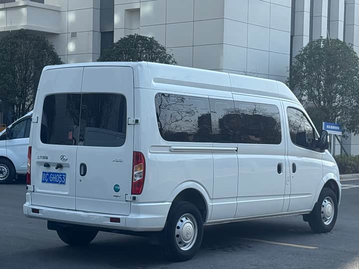 Фото 4 - Maxus V80