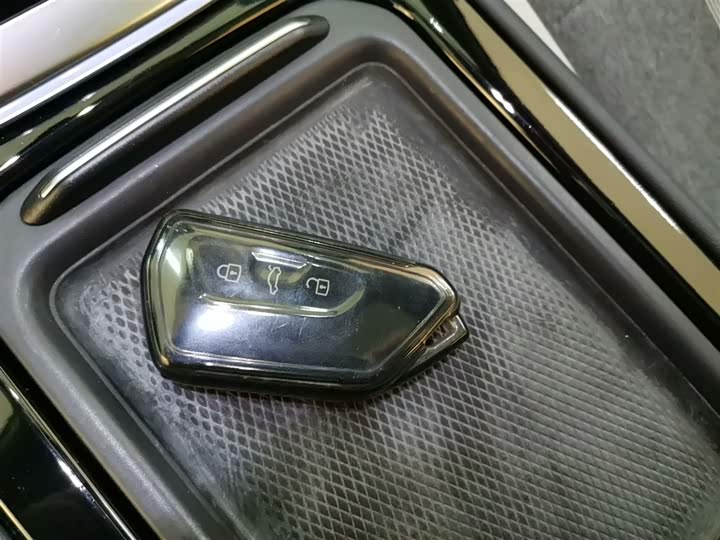 Фото 9 - Volkswagen ID.4 Crozz