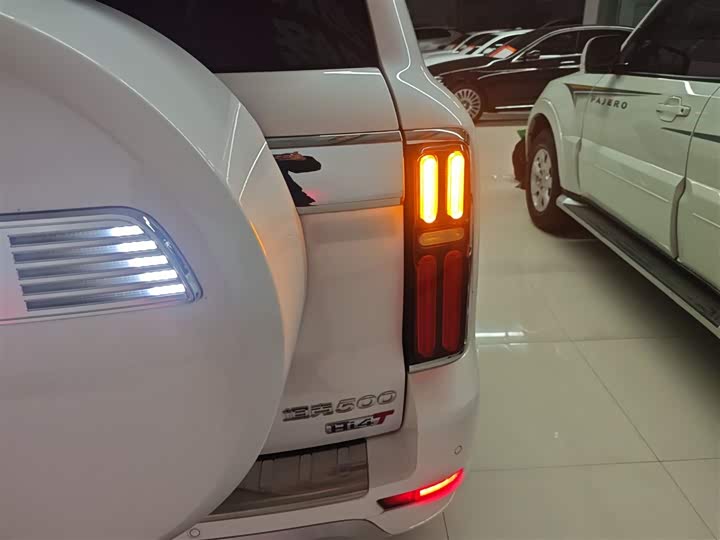 Фото 8 - Tank 500 Hybrid