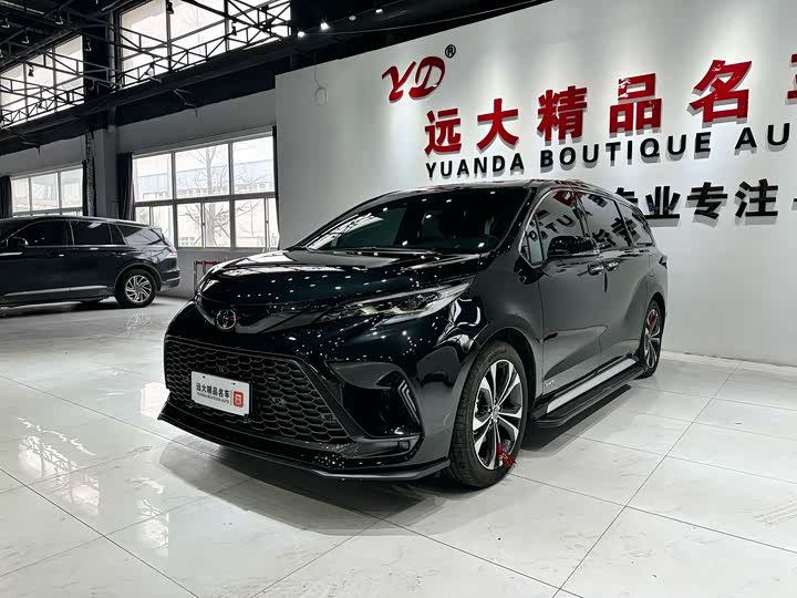 Фото 1 - Toyota Granvia