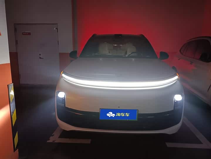 Фото 2 - LiXiang L9