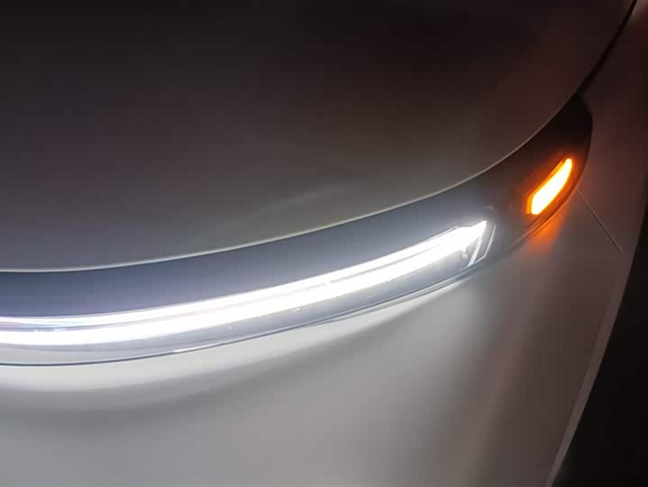 Фото 5 - LiXiang L9