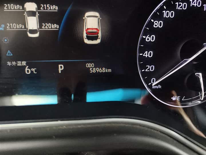 Фото 5 - Toyota Avalon