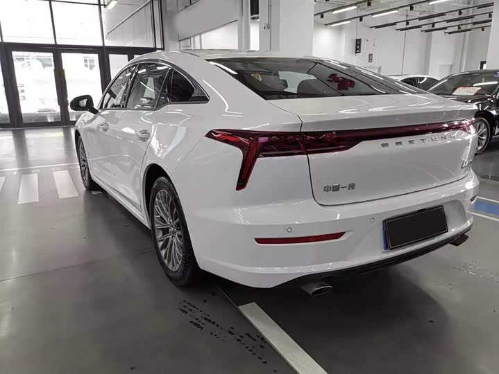 Фото 6 - Bestune B70