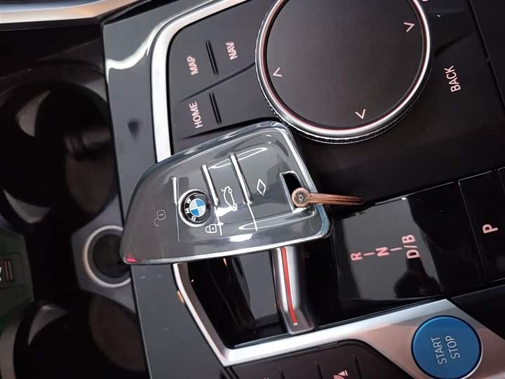Фото 9 - BMW i3