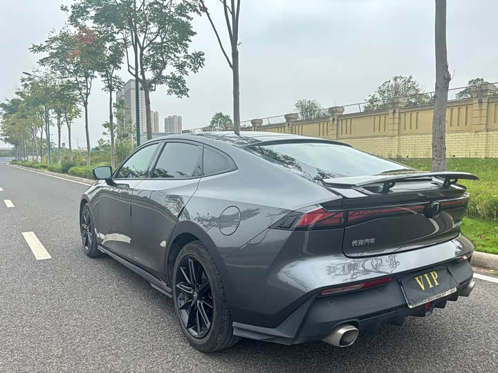 Фото 4 - Changan UNI-V