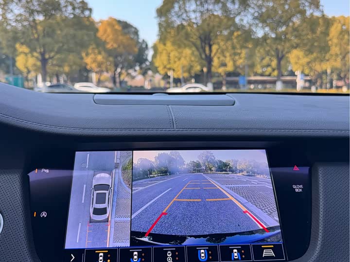 Фото 8 - Cadillac CT6