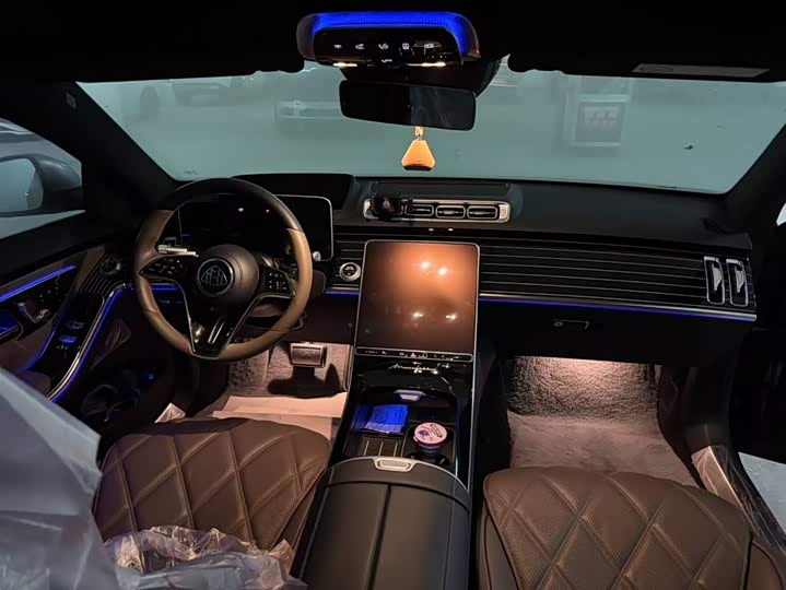 Фото 7 - Mercedes-Benz Maybach S-Class