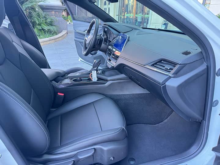 Фото 3 - Cadillac CT4