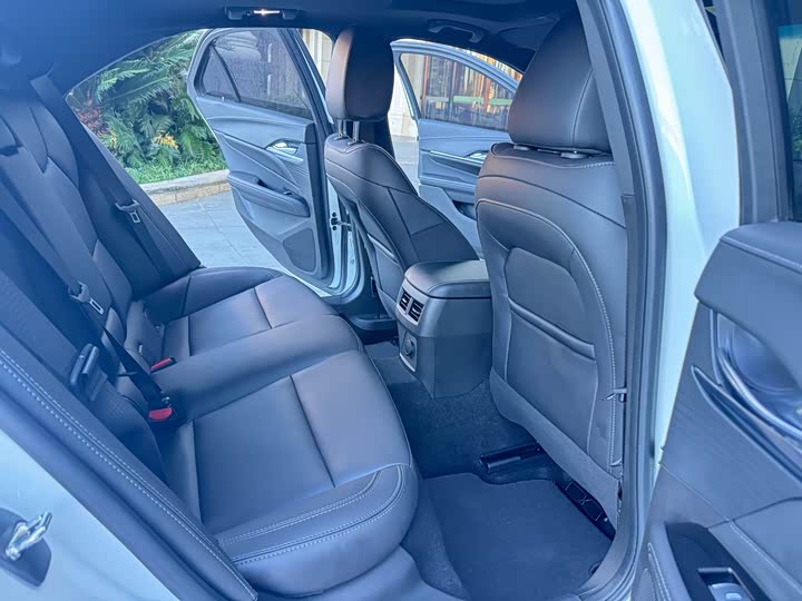 Фото 4 - Cadillac CT4