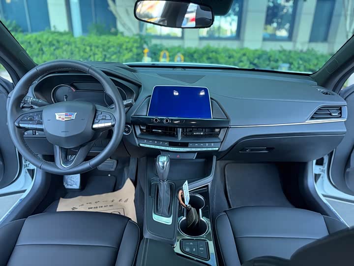 Фото 5 - Cadillac CT4