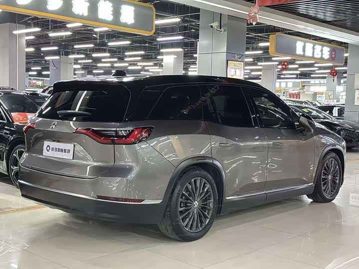 Фото 7 - Nio ES8