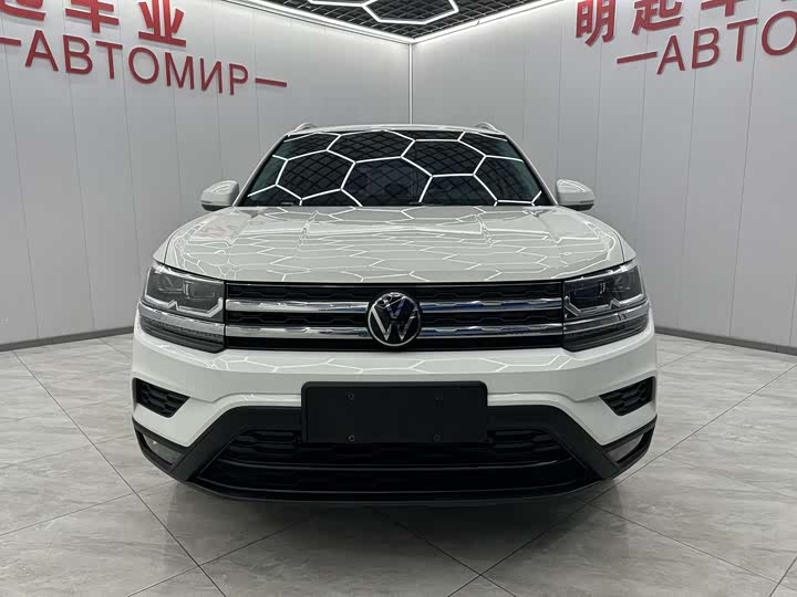 Фото 3 - Volkswagen Tharu