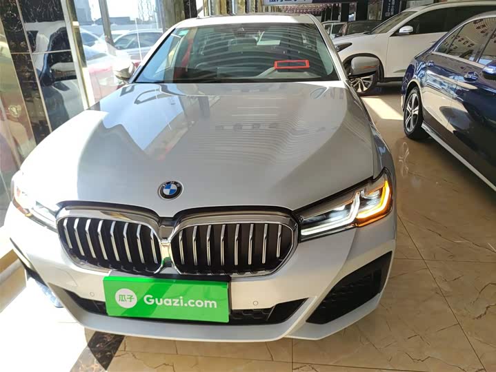 Фото 3 - BMW 5 Series