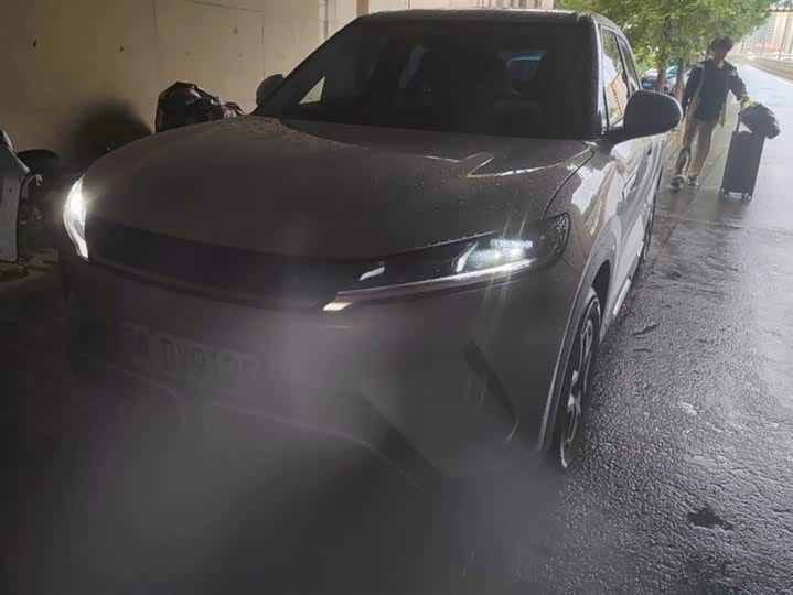 Фото 1 - BYD Yuan Up