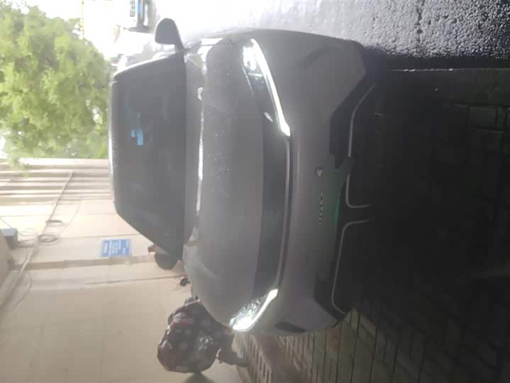 Фото 2 - BYD Yuan Up