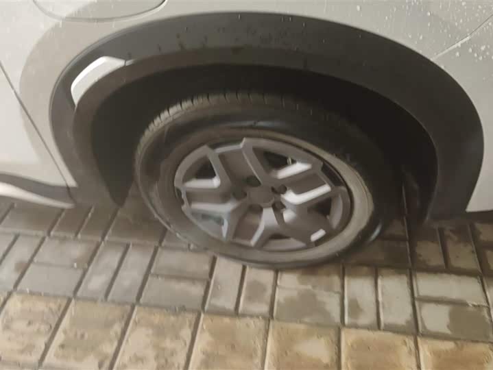 Фото 6 - BYD Yuan Up