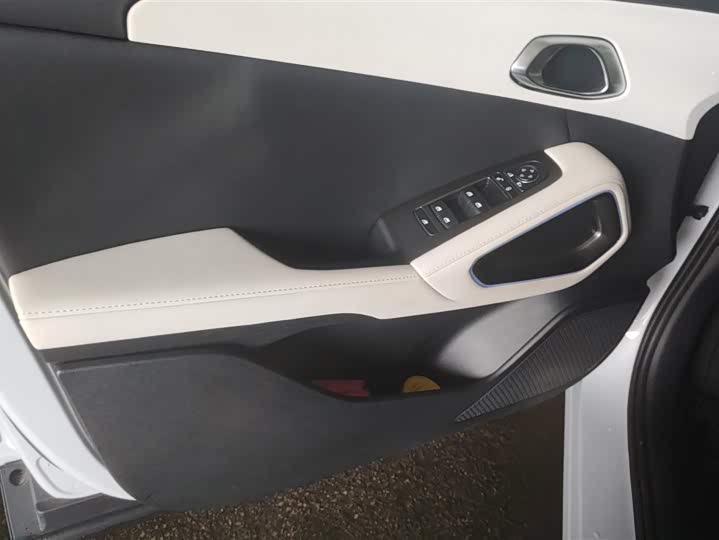 Фото 7 - BYD Yuan Up